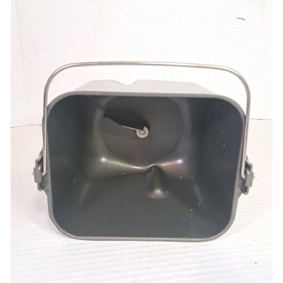 White Westinghouse Bread Maker Pan & Paddle Kneading Replacement Model WWTR444 - Picture 5 of 6